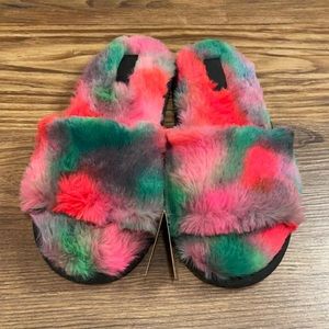 Victoria’s Secret Pink Faux Fur Multicolored Slippers